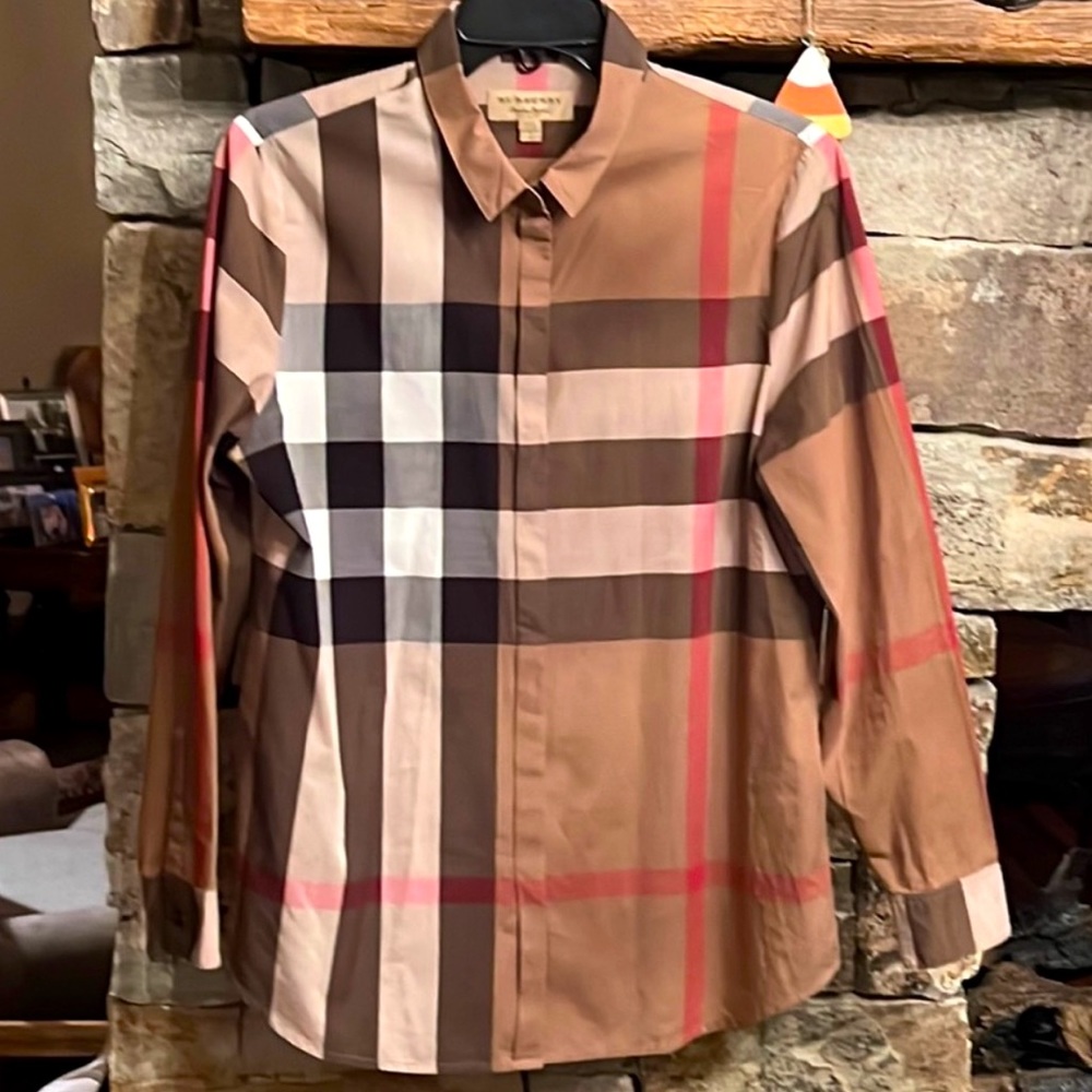 Burberry Women’s nova check long sleeve button up shirt size large
